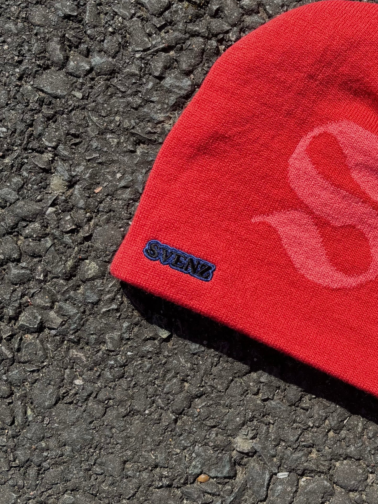 LIGHT RED BEANIE