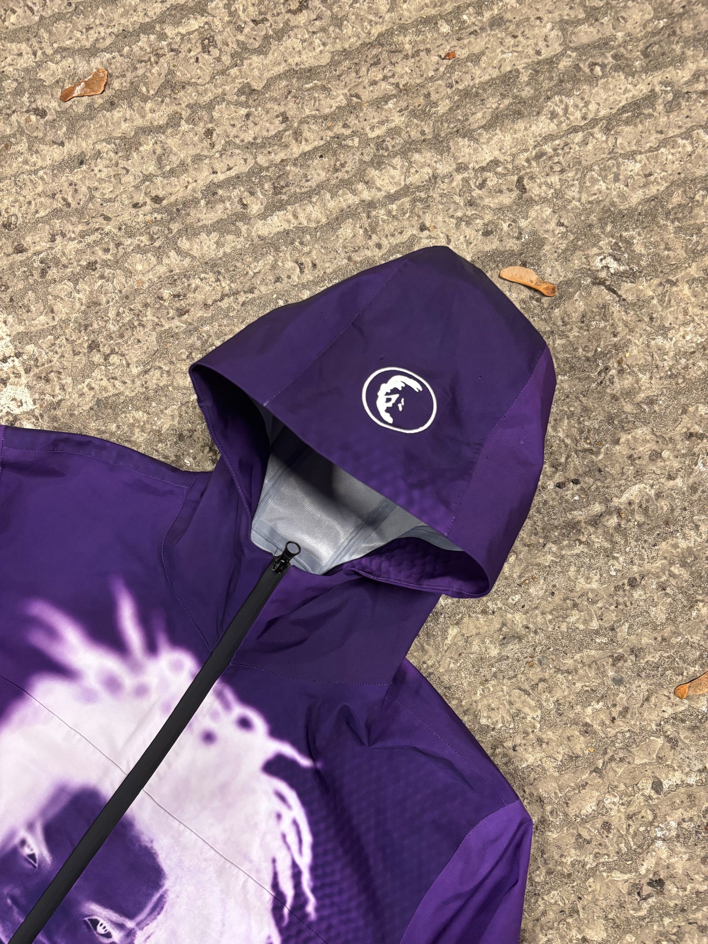 L.H WINDBREAKER